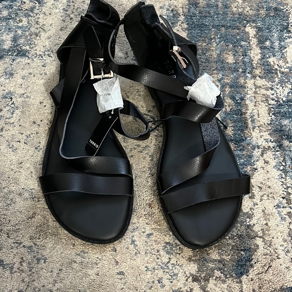 Brand new torrid size lol 8 wide black strapping sandal